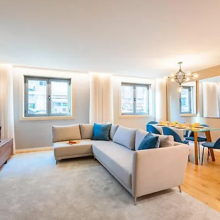 Renovato Deluxe Porto
